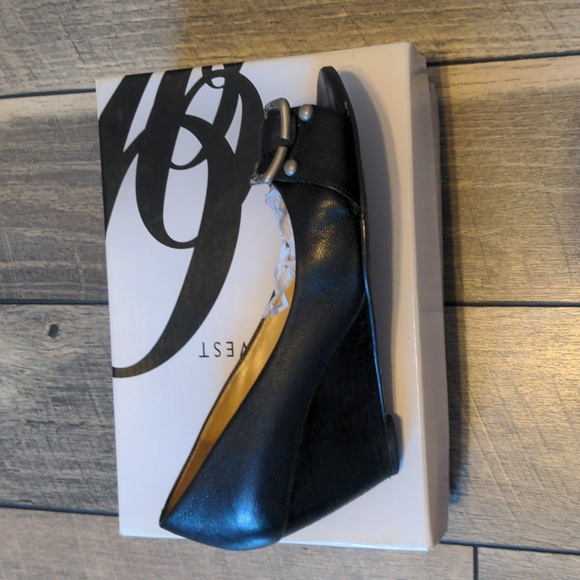 Nine West Women's Black Wedges 8 - Picture 3 of 4